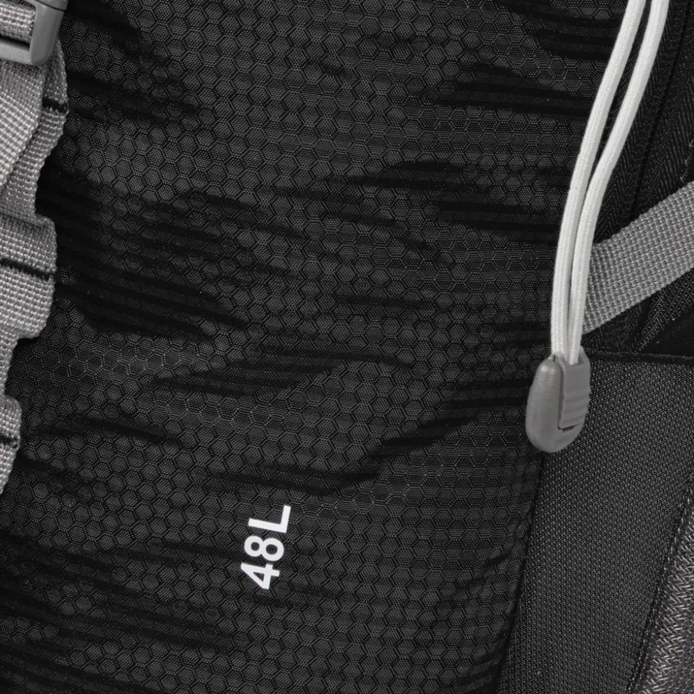 New Rebels ® Kinley - Rugtas - Schooltas - Vrijetijdstas - 48 Liter - Nylon - Zwart