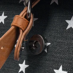 New Rebels ® Star small flap Rugtas Zwart