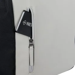 New Rebels Ceres Dothan Zwart Lichtgrijs 15L Rugtas met Flap Waterafstotend Laptop 15.6
