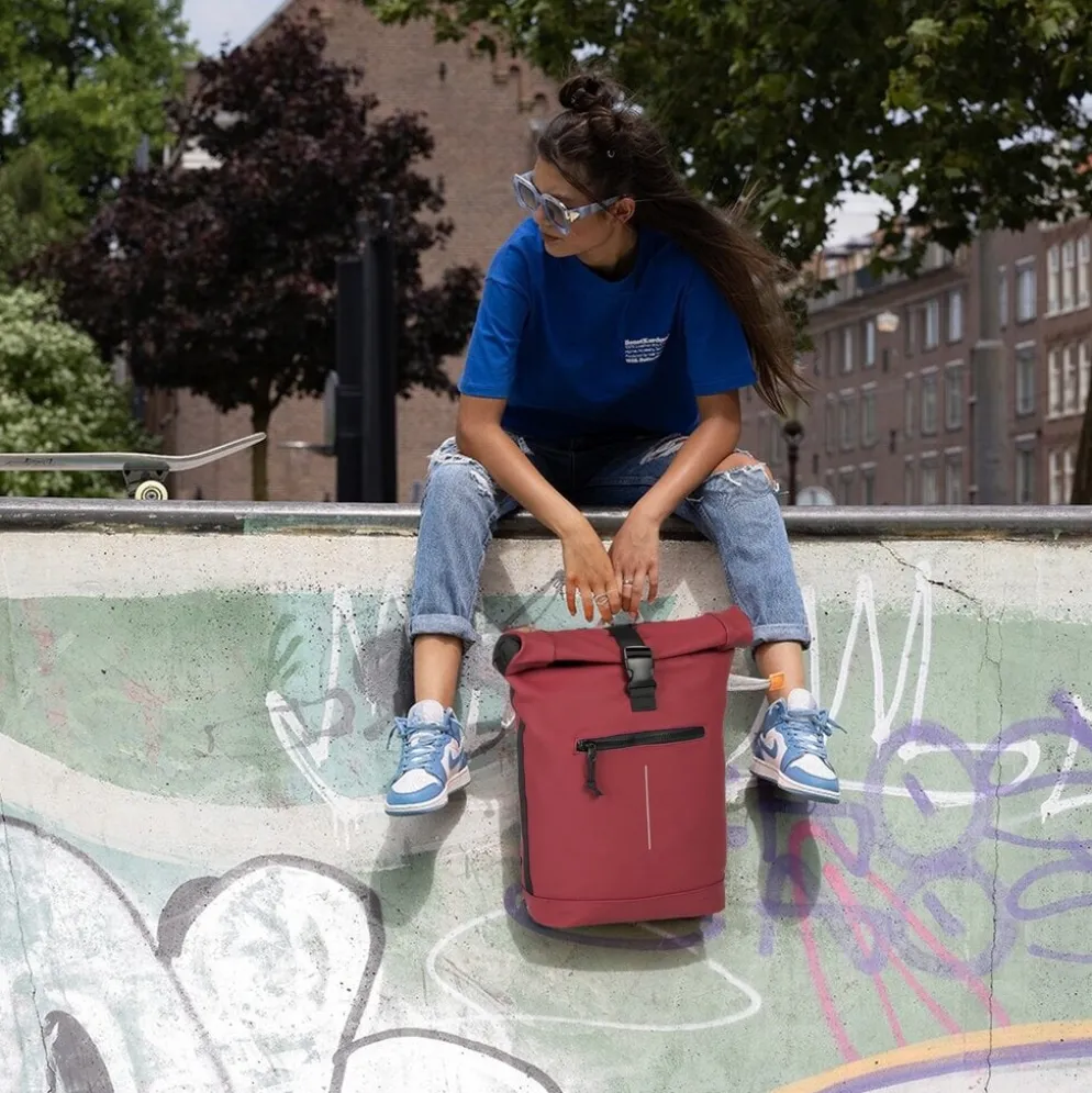 New Rebels Mart New York Burgundy 21L Rugtas Rolltop Waterafstotend Laptop 15.6"