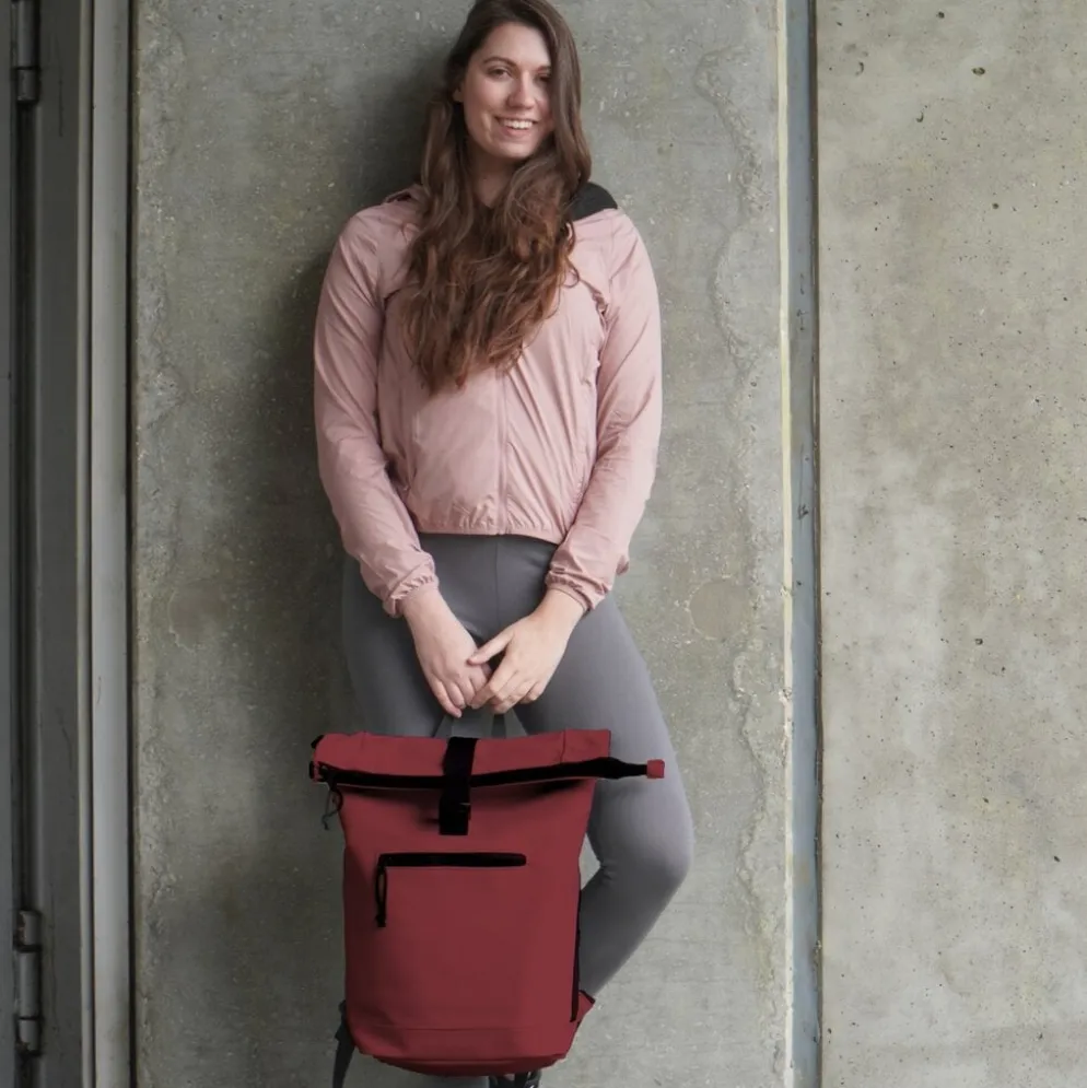 New Rebels Mart New York Burgundy 21L Rugtas Rolltop Waterafstotend Laptop 15.6"
