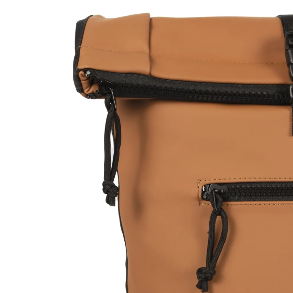 New Rebels Mart New York Cognac 21L Rugtas Rolltop Waterafstotend Laptop 15.6"