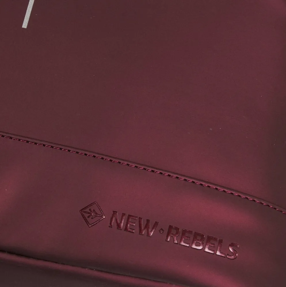 New Rebels Mart New York Metallic Burgundy 21L Rugtas Waterafstotend Laptop 15.6"