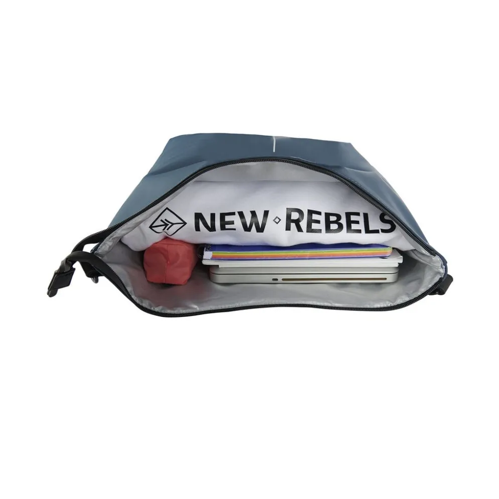 New Rebels Matteo Millburn Navy 18L Rugzak Shopper Waterafstotend Laptop 15.6"