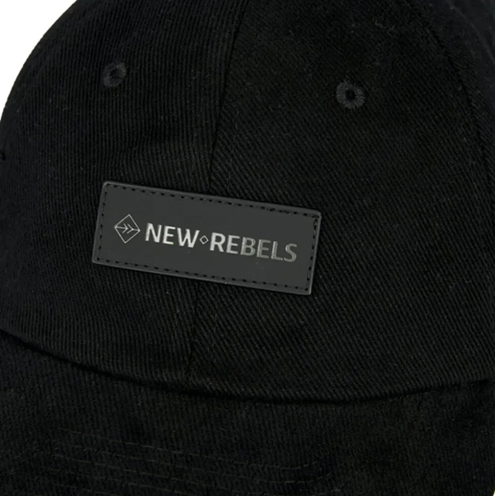 New Rebels Pet Zwart