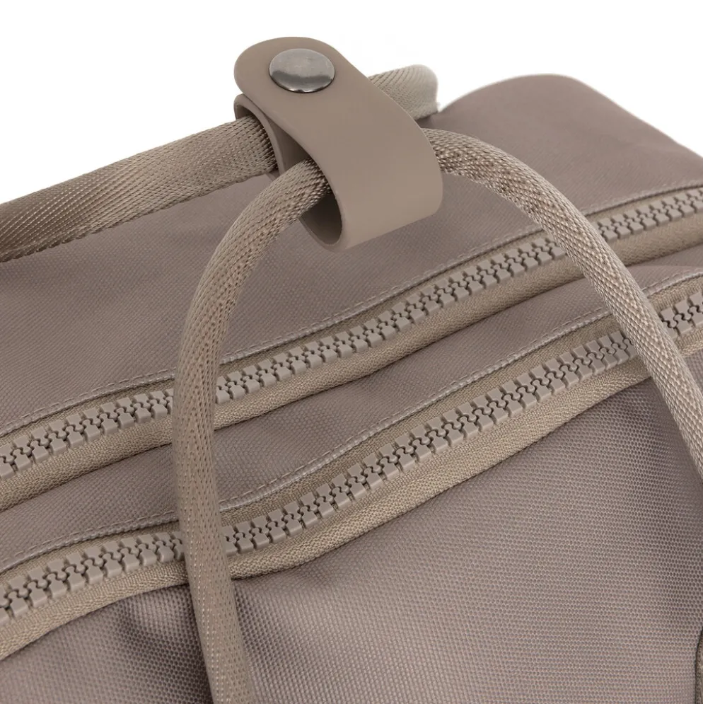 New Rebels Ribbi Milwaukee – Laptoptas Schooltas Werktas 15.6 inch Laptopvak Rugzak Rib Fabric 18L Taupe