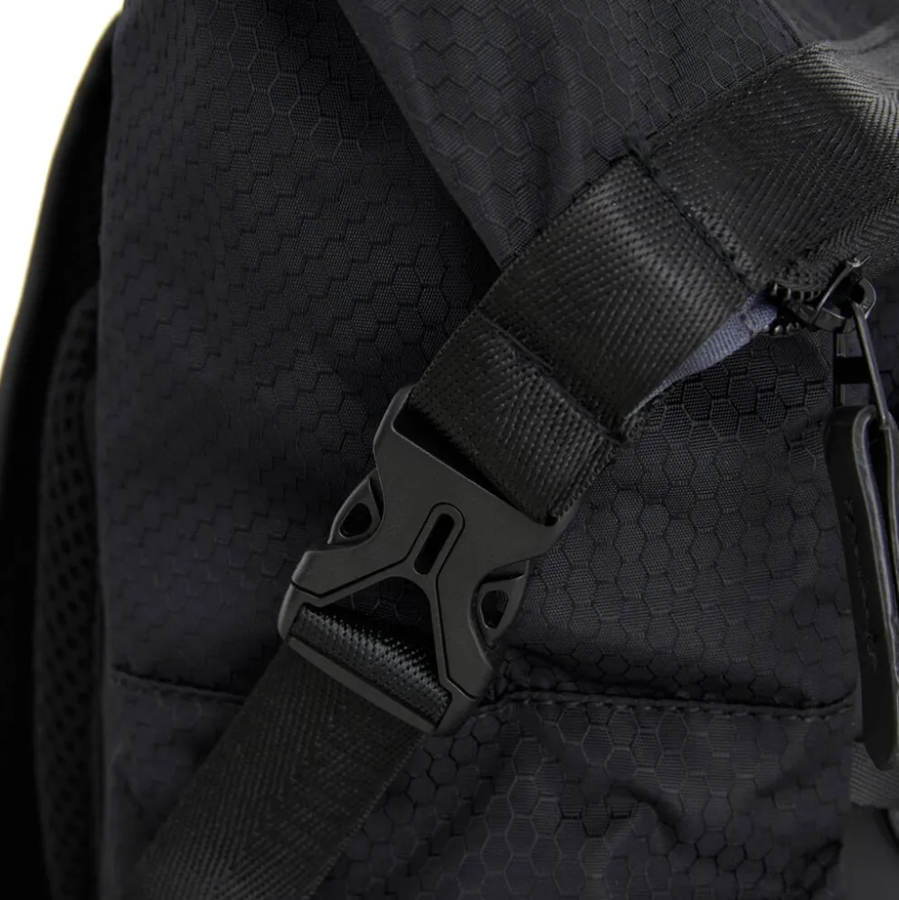 New Rebels Trondheim Windsor Rolltop Rugzak Zwart
