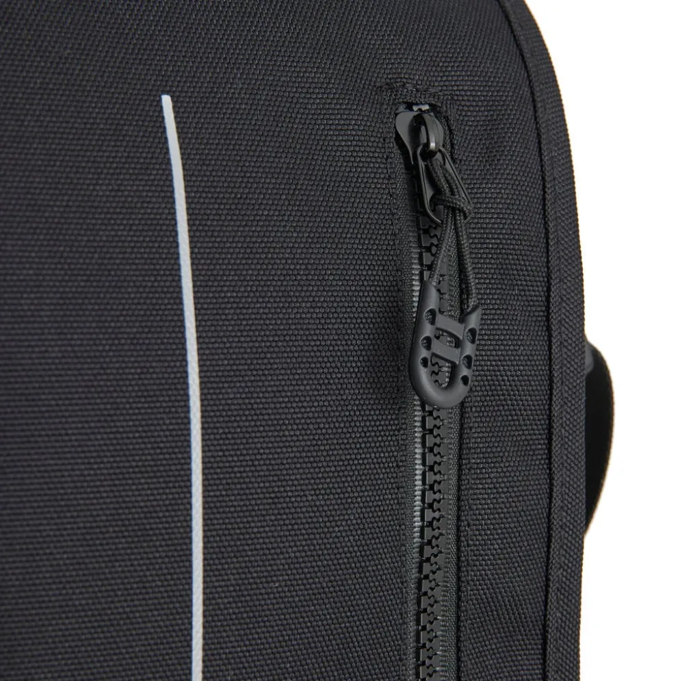 New Rebels Valor Cincinnati Flapover Black – Waterbestendige Schoudertas – 2.9 L