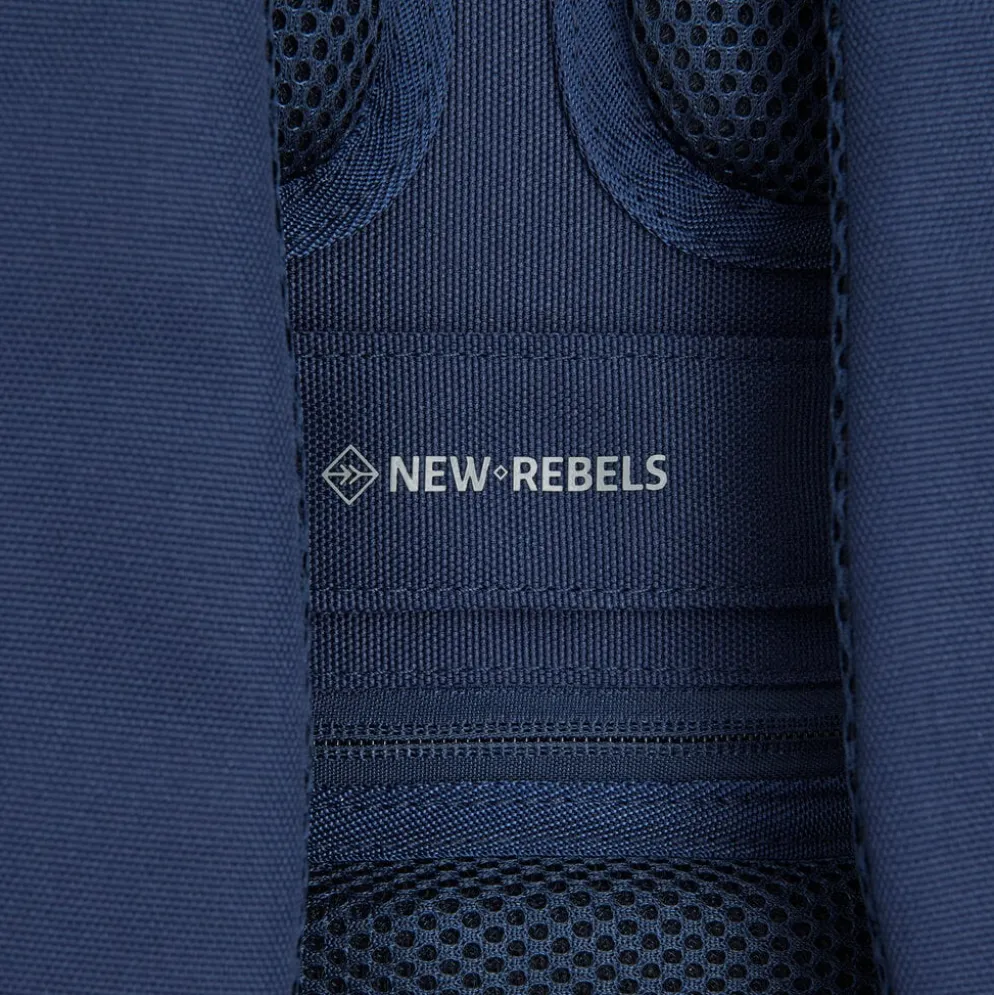 New Rebels Valor New York Navy blauw 21L Rugtas Rolltop Waterafstotend Laptop 15.6"