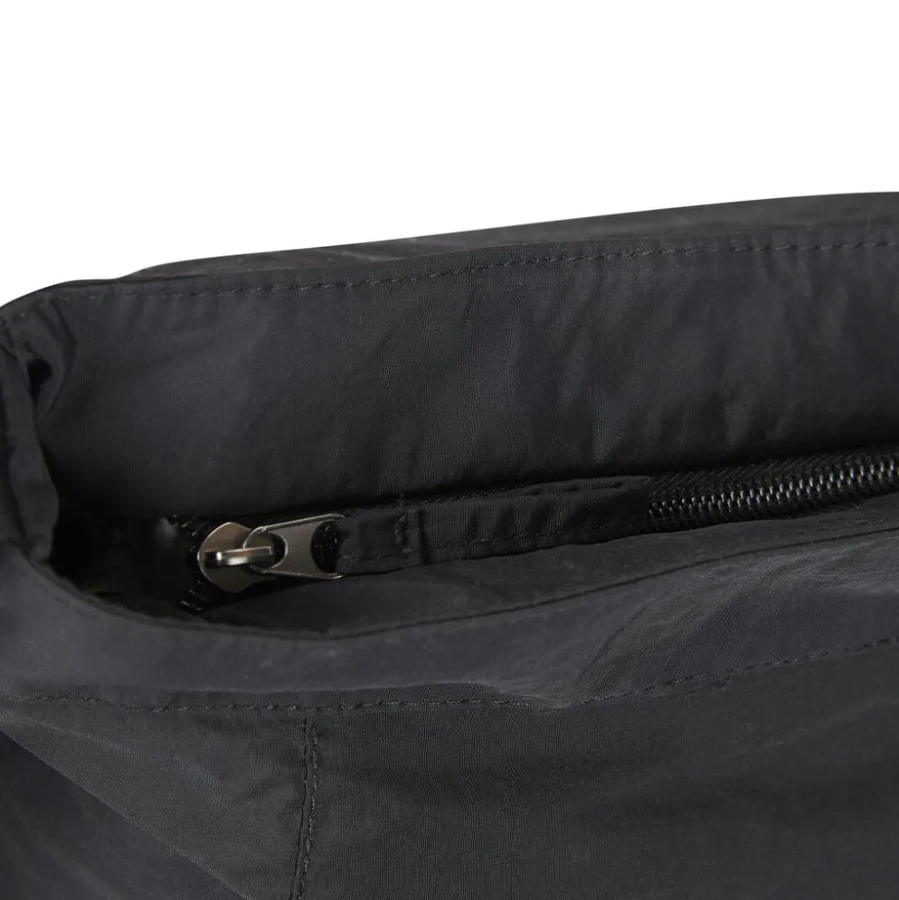 New Rebels Willow Dundalk Zwart 19L Schoudertas
